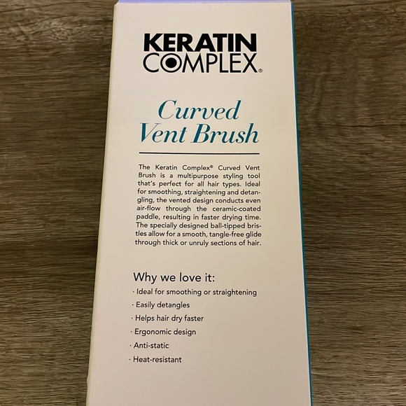 Keratin Complex Curved Vent Brush Black - Picture 2 of 3
